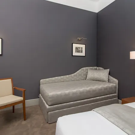 Monti Palace Hotel 4*