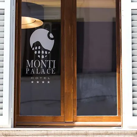 Hotel Monti Palace Řím