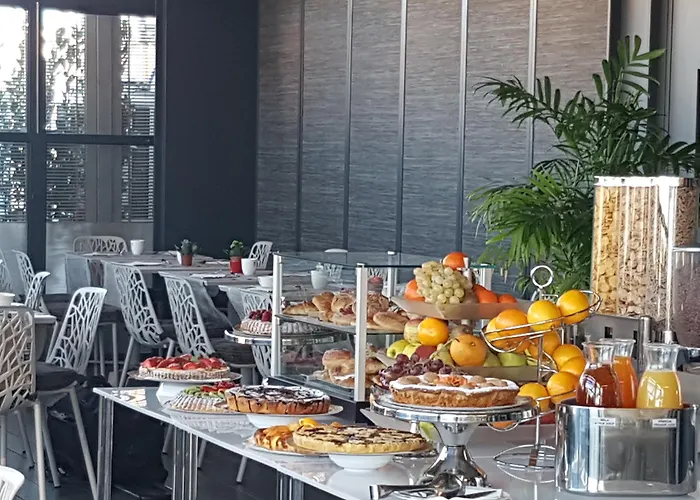 Monti Palace Hotel 4*